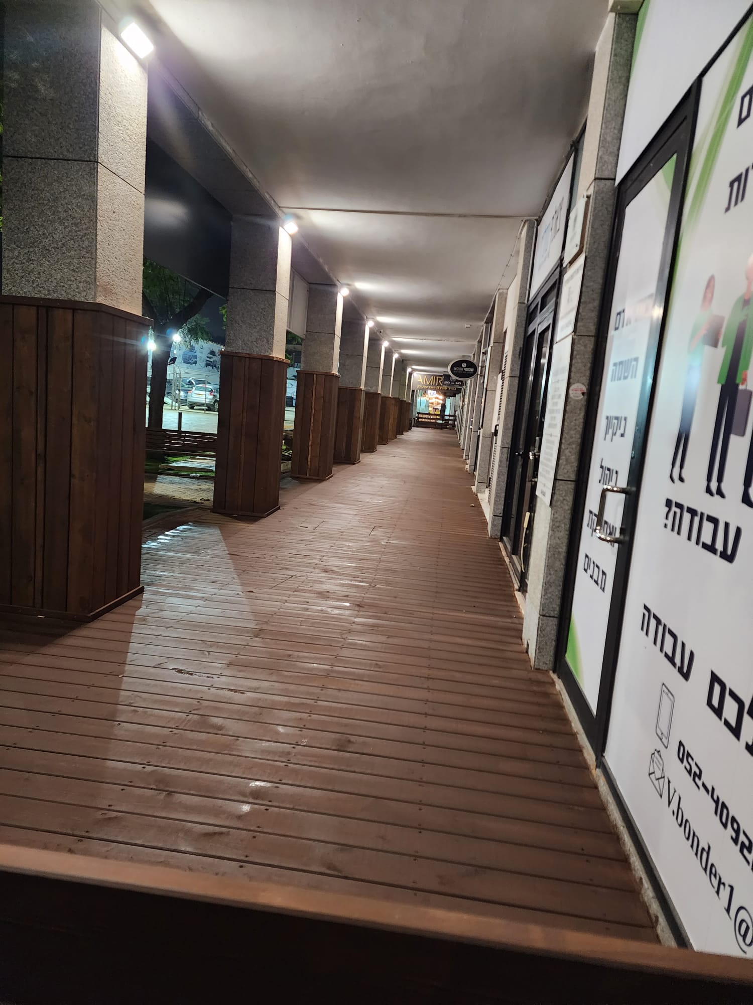 דק אורן מרכז מסחרי באשקלון לפני אחרי